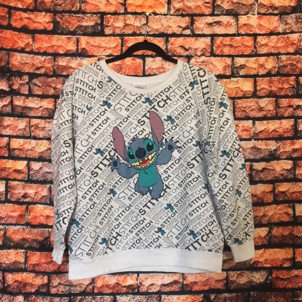 Small white Disney lilo stitch sweater